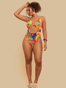 Travachic Plus Size Tropical Plant Print Cutout Front Twist One-Piece Swimsuit, Sexy & Slimming, Suitable For Beach Vacation Summer Outfits, Spring Clothing,Spring Outfit Women, Going Out Outfits, Vacation Outfits Women,Holiday Outfits, Casual Outfit For Women, Boho Style Women, Resort Outfit For Women, Island Holiday Outfit, Havana Outfit, Tropical Outfit, Mexican Style Plus Size Bathing Suits Women - Multicolor - View 3