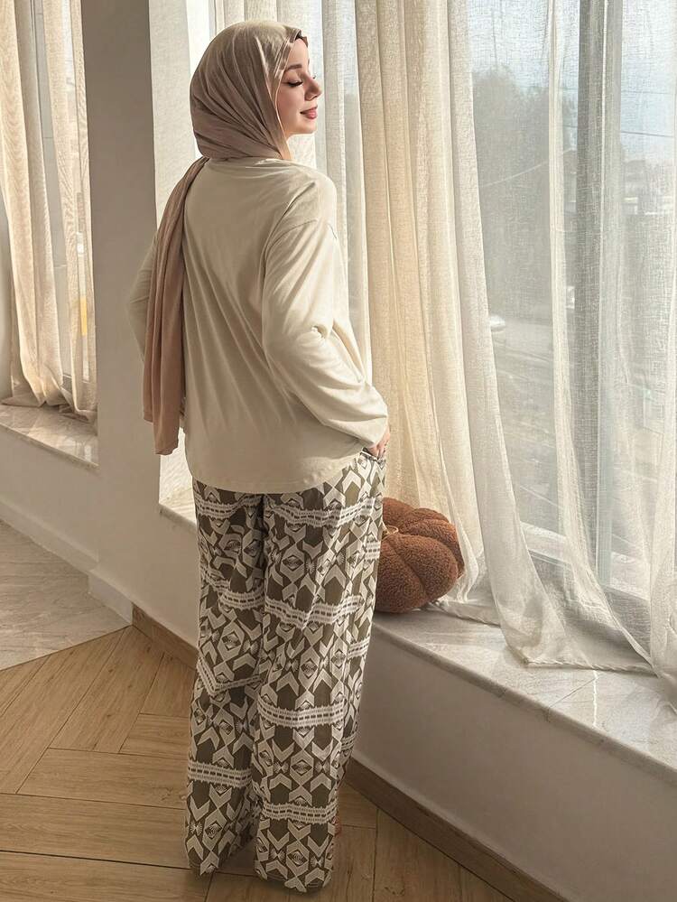 2pcs/Set Women Graphic Print Loose Short Sleeve T-Shirt And Straight Leg Pants Pajama Set, Autumn