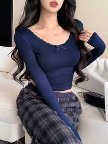 DAZY 女士夏季蕾丝拼接蝴蝶结装饰修身上衣，休闲性感 - 藏蓝色 - 查看 2