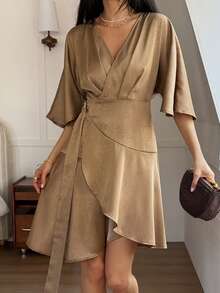 DAZY Vestido mini elegante de unicolor, holgado, con cintura ceñida, cuello oblicuo, mangas acampanadas y bajo asimétrico con volantes, para vacaciones de verano, vestido de sol para mujer - Champán - Ver 8