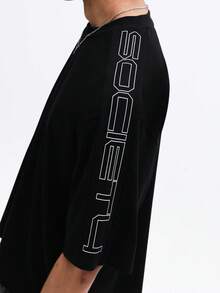 SUMWON 宽松圆领短袖印花T恤，侧边印有文字，休闲纯棉材质 - 黑色 - 查看 7