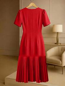 GlowEve CURVE Plus Size Women's Solid Color Round Neck Short Sleeve Button Design Pleated Hem Elegant Dress - Red - View 2