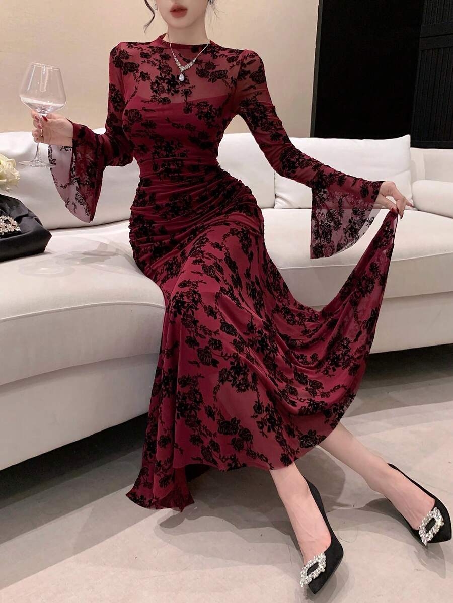 DAZY Đầm ren đỏ nhung mềm mại, thanh lịch cho mùa xuân/hè, thích hợp cho ngày Valentine, đám cưới, tiệc tùng, dạ hội, các dịp trang trọng, thời trang, dáng ôm, chân váy đuôi cá, phối bèo nhún, tay dài, dáng midi cho nữ, đầm chống nắng cho nữ - Màu Đỏ Sâu - Xem 1