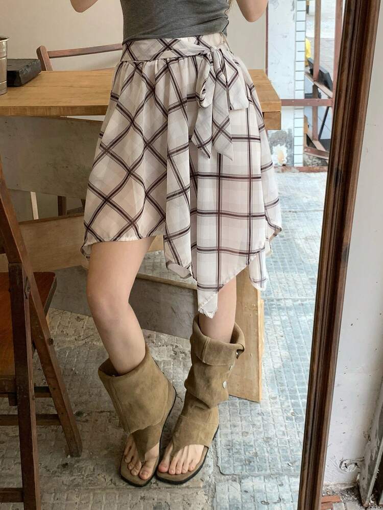 Women's Plaid Asymmetric Hem Short Casual Skirt