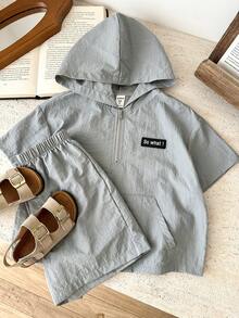 SHEIN 2件套儿童/青少年男童休闲百搭舒适立领拉链宽松短袖上衣和短裤套装，适合学校、花园、海滩、生日、春夏等场合。 - 灰色 - 查看 5
