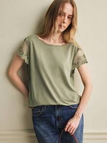 Écloséra 女士休闲度假风圆领蕾丝边饰短袖露背蕾丝边装饰露背T恤，休闲度假风T恤，法式度假风T恤，女士灰绿色T恤 - 綠色 - 查看 3