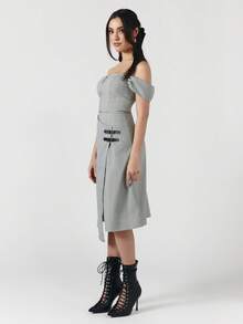 OverBlushhh Áo corset cài khóa kéo phía trước, kiểu dáng trễ vai, ôm sát. - Xám - Xem 5