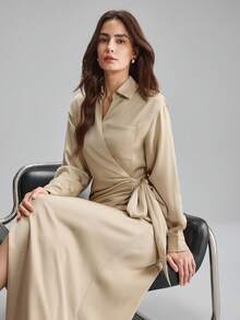 Ontre 2026新款杏色缎面系带连衣裙，适合现代都市派对、返校季、婚礼、都市简约休闲日常穿着、波西米亚风、度假、节日、春季等场合。 - 杏色 - 查看 1