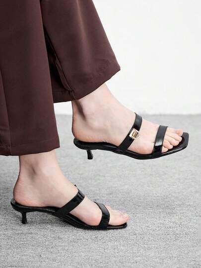 CUCCOO BIZCHIC Giày nữ mùa xuân hè mới, kiểu dáng sọc đen, mũi nhọn, khóa kim loại, sandal cao gót vừa phải, dép lê đơn giản, thời trang và thoải mái, đa năng hàng ngày, sandal nữ đi làm, giày nữ.