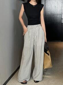 DAZY 2pcs Women Set Solid Color Round Neck Short Sleeve T-Shirt And Striped Pants Summer Lounge Sets For Women Short Sets For Women - Black - View 7