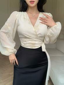 DAZY Áo thun nữ thanh lịch, thêu hoa, tay phồng, kiểu buộc dây, thích hợp cho công sở, mùa hè. - Màu be - Xem 2
