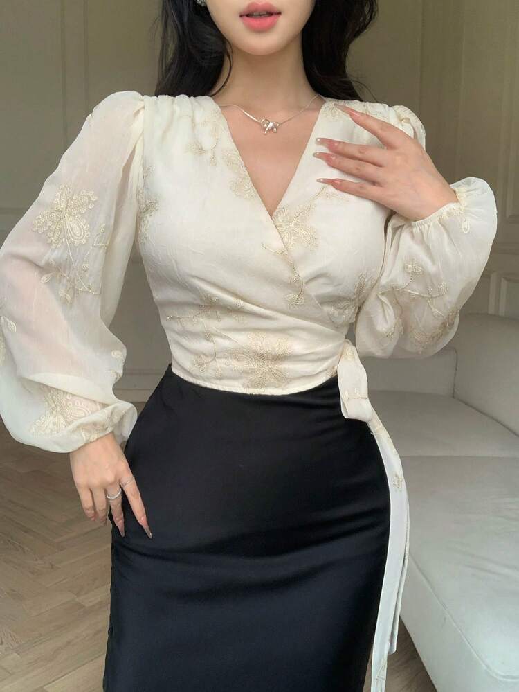 Women's Elegant Commuter Floral Embroidery Tie-Wrap Lantern Sleeve T-Shirt Summer