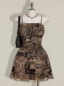 SHEIN ICON 大码女式印花褶皱波西米亚风吊带派对连衣裙 - 棕色 - 查看 1