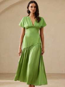 Aveloria Rosie 优雅女士简约高端奢华设计缎面V领褶皱落肩袖收腰修身开衩连衣裙 - 綠色 - 查看 2