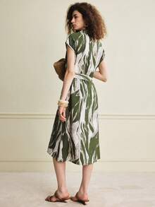 Écloséra 2026新款法式复古衬衫领绿色印花女士长款中长连衣裙优雅夏季连衣裙女士连衣裙优雅连衣裙通勤连衣裙法式连衣裙优雅连衣裙印花连衣裙夏季连衣裙收腰连衣裙A字连衣裙中长连衣裙夏季套装女士碎花连衣裙女士衬衫连衣裙领连衣裙迷彩连衣裙女士衬衫连衣裙夏季度假装女士棕榈树连衣裙度假连衣裙女士热带领连衣裙女士夏季连衣裙女士春季连衣裙狩猎装 - 彩色 - 查看 2