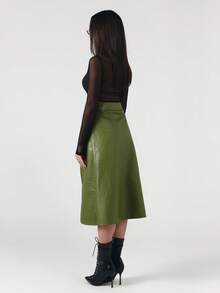 OverBlushhh Falda midi de mujer de cintura alta con vuelo, abertura cruzada lateral, efecto piel de cocodrilo de cuero sintético verde, elegante y chic, para trabajo, oficina, fiesta, primavera - Verde - Ver 2