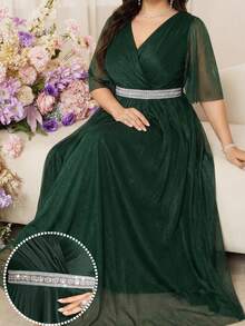 Modelyn 大码女式V领褶皱仿珍珠装饰优雅收腰派对连衣裙 - 墨綠色 - 查看 4