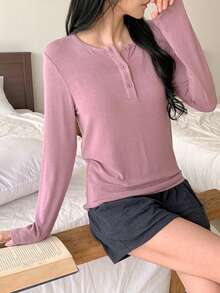 DAZY Solid Color Henley Neck Top And Loose Shorts Women Pajama Set - Purple - View 4
