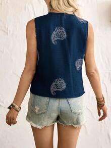 Breezaya 新款夏季女式上衣，夏季套装，蓝色印花无袖开衫，蓝色贝壳纽扣设计，蓝色女式背心，蓝色女式开衫背心，蓝色女式上衣，波西米亚风女式上衣，蓝色蕾丝上衣，户外女式上衣，沙滩套装，休闲女式上衣，背心，假日套装，度假套装。女士沙滩上衣，波西米亚风上衣，海军蓝上衣，贝壳上衣，波西米亚风夏季上衣 - 藍色 - 查看 2