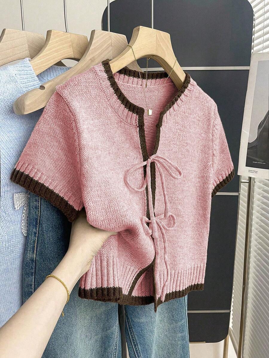 SHEIN Franclia Áo len cổ tròn tay ngắn dáng rộng thoải mái, màu kaki, thiết kế buộc dây phía trước và viền tương phản, thích hợp cho mùa xuân/hè. Áo len nữ, áo cardigan len tay ngắn, áo tay ngắn dễ thương, áo len nữ buộc dây, áo nữ dễ thương. - Hồng - Xem 1