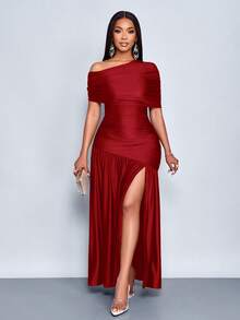 SOLERSUN Women's Burgundy Red Summer Elegant Dining Party One Shoulder Off-Shoulder Neck Front Slit Pleated Hem Glossy Fabric Knitted Maxi Dress - Burgundy - View 3