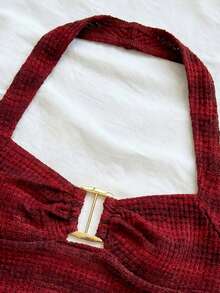 Soleia 女士条纹针织纹理面料金属装饰露背系带露脐上衣和超短裤两件套，适合派对、圣诞节、约会、夜店、海滩、邮轮、下午茶、波西米亚风、度假、秋季等场合。 - 酒紅色 - 查看 4