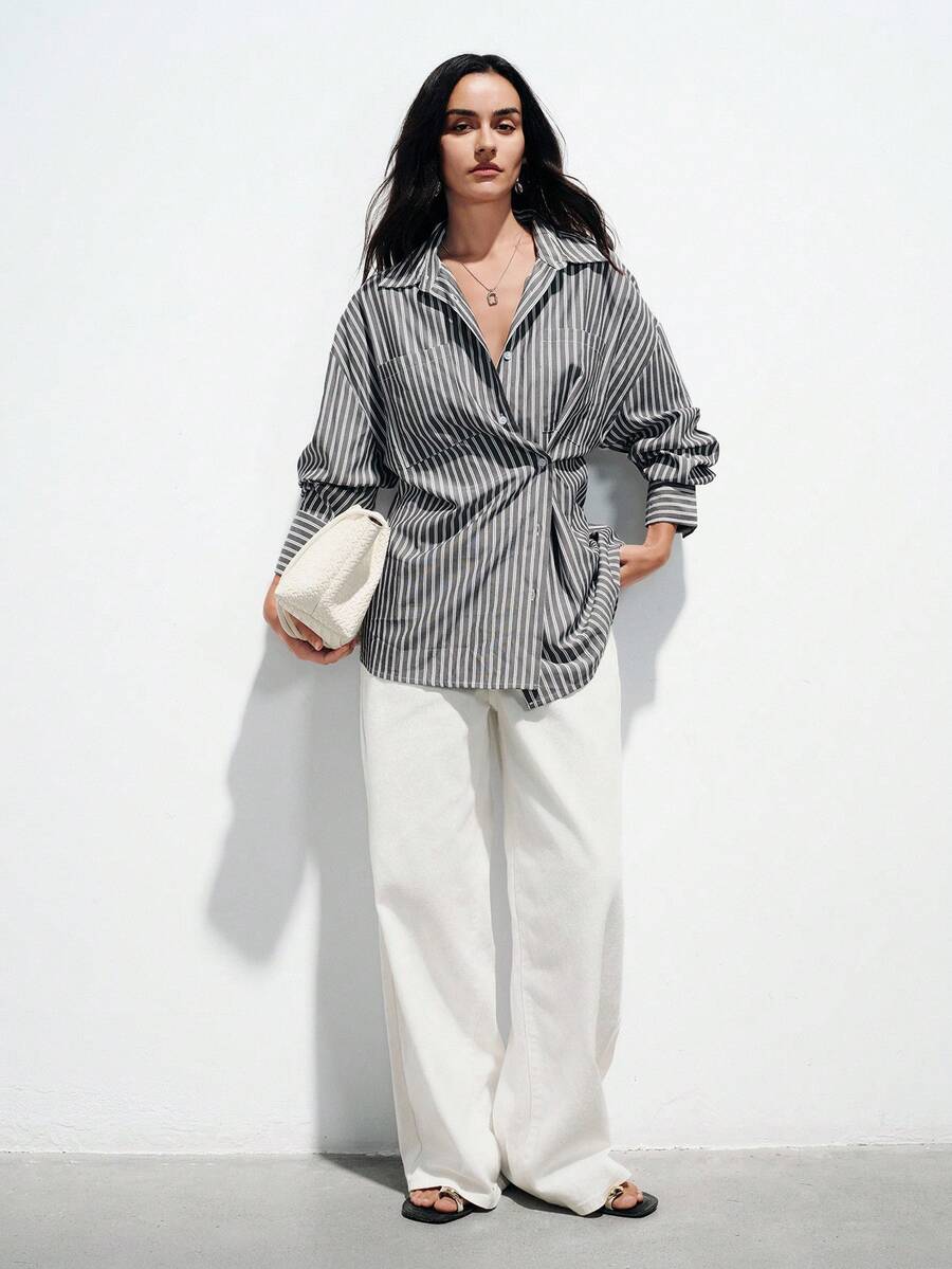 Aveloria Modichic 时尚复古通勤百搭简约大方撞色条纹宽松可调节腰身双口袋长袖衬衫 - 灰色 - 查看 1