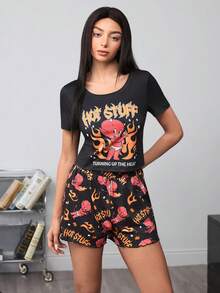 SHEIN HOT STUFF Conjunto de ropa de estar en casa informal con top de manga corta y cuello redondo con estampado de letras y dibujos, y shorts para mujer - Negro - Ver 9