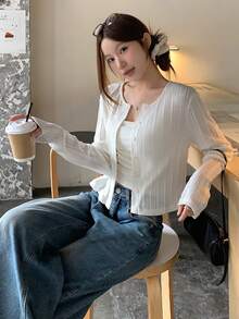 DAZY 女士休闲宽松圆领开襟T恤 - 米色 - 查看 7