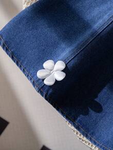 SHEIN Genkimix Kids 女童夏季韩版3D蝴蝶结牛仔连衣裙，适合女孩日常休闲穿着和上学穿着 - 藍色 - 查看 3