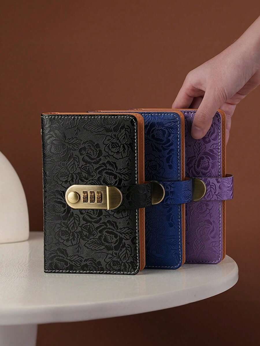 Sổ tiết kiệm có mật khẩu bảo vệ, có các màu tím, xanh dương, đen và hồng với vẻ ngoài tinh tế, họa tiết trang nhã, giúp bạn dễ dàng bắt đầu kế hoạch tiết kiệm nhỏ của mình.