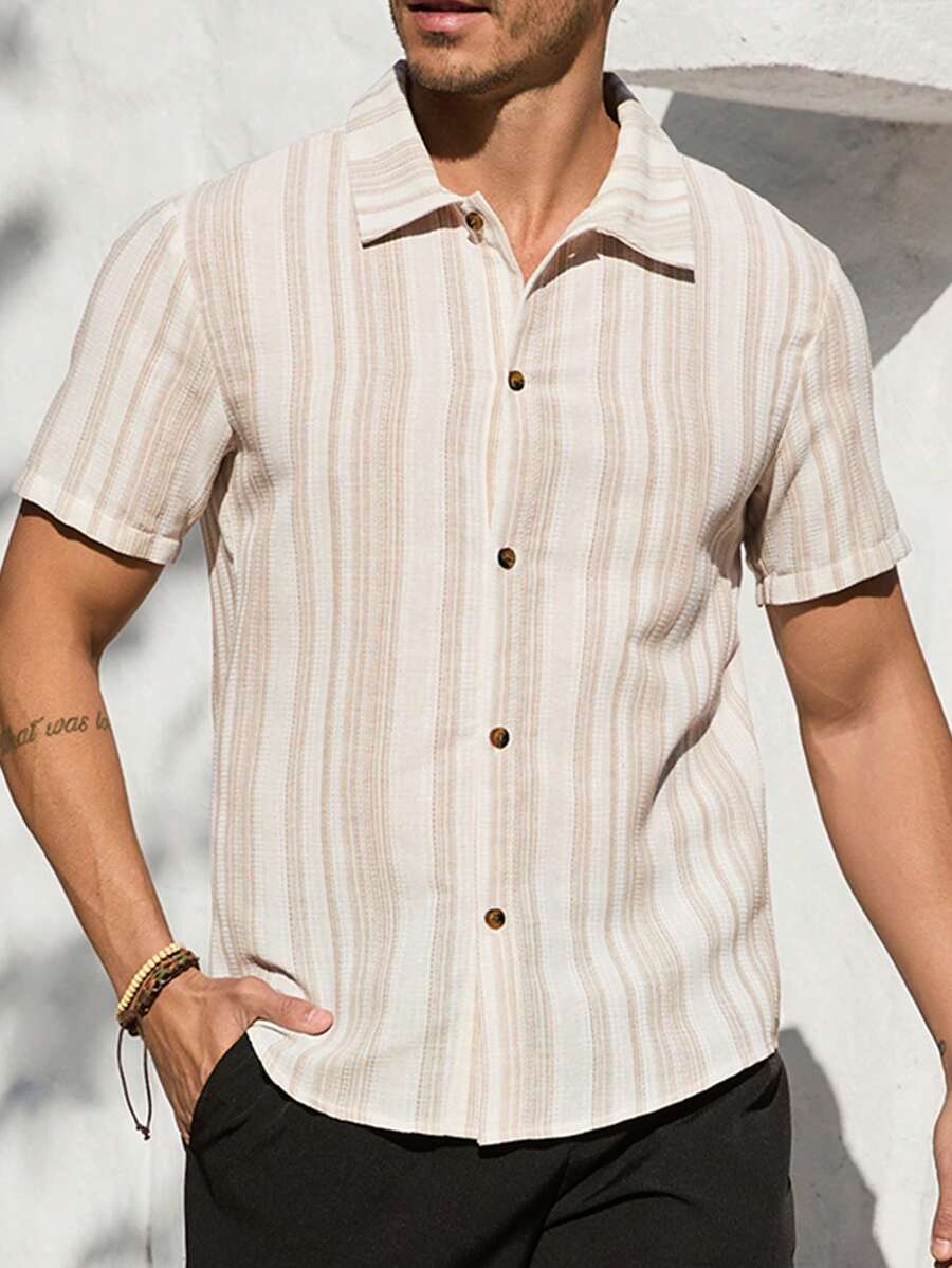 VIVINTIMO 男士夏季条纹短袖纽扣休闲衬衫 - 卡其色 - 查看 1