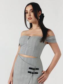 OverBlushhh Áo corset cài khóa kéo phía trước, kiểu dáng trễ vai, ôm sát. - Xám - Xem 3