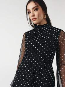 OverBlushhh Đầm ngắn chấm bi đen cho nữ, tay áo lưới xuyên thấu, dáng chữ A. - màu đen - Xem 8