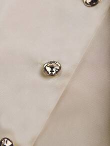 Franclia 女士加大码缎面翻领无袖纽扣衬衫 - 杏色 - 查看 4