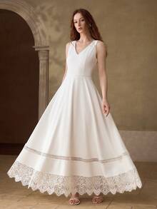 MOTF PREMIUM ĐẦM DÀI THANH LỊCH CHO NỮ, CỔ XƯA KHOÉT, KHÔNG TAY, CHẤT LIỆU REN PHỐI HỢP VÀ KHOÉT KHE. - trắng - Xem 5