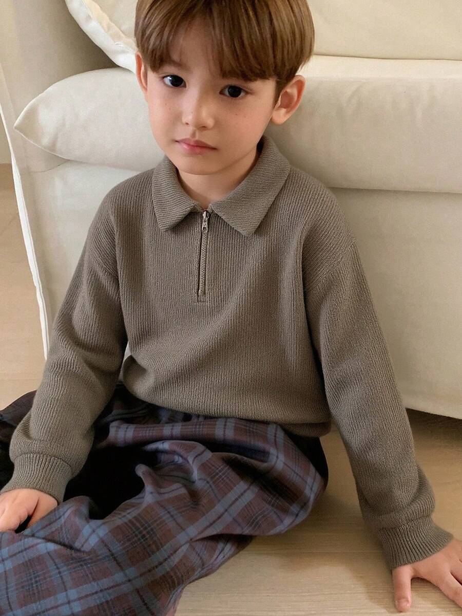 DAZY Young Boy Solid Color Zip Collar Drop Shoulder Long Sleeve Casual T-Shirt - Khaki - View 1