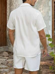 VIVINTIMO Bộ đồ đi biển đơn giản và thời trang cho nam, áo sơ mi ngắn tay màu trơn và quần short, mặc hàng ngày - trắng - Xem 2