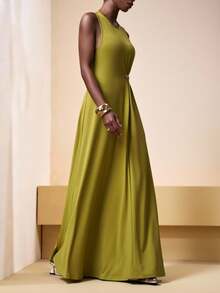 Zivah 2026春夏新款休闲通勤风纯色芥末黄圆领扭结露背女式长裙。适合度假、旅行、西部风情、海滩、游牧生活、约会、情人节、婚礼季、海滩、节日、日常出行、派对、购物、机场穿搭和早午餐穿搭。 - 芥末黃 - 查看 6