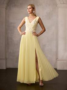 MOTF Soiréza Đầm chiffon vàng không tay cổ chữ V thêu hoa và đính sequin, phần trên ôm sát, dáng chữ A xếp ly xẻ tà, khóa kéo giữa lưng – phong cách thanh lịch, quyến rũ, lý tưởng cho các buổi tiệc tối, tiệc trang trọng, tiệc cưới, tiệc ngoài trời. - Màu vàng - Xem 5