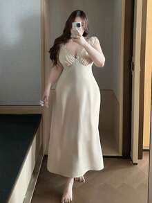 Dazy Plus 大码女士优雅性感撞色蕾丝V领无袖长款睡裙，春夏款 - 杏色 - 查看 1