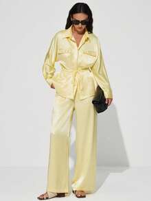 Aveloria Modichic 新款休闲宽松飘逸缎面长袖翻领收腰设计上衣搭配直筒裤两件套 - 黃色 - 查看 3