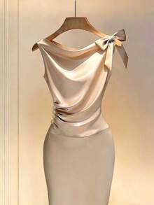 EMERY ROSE 女士优雅针织缎面深V领无袖连衣裙，肩部饰有蝴蝶结，腰部褶皱设计，金属珍珠点缀，鱼尾裙摆，精致优雅 - 卡其色 - 查看 8