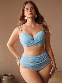 Swim Vcay Set da bagno due pezzi in tessuto strutturato, con parte superiore tankini di supporto e parte inferiore a vita alta con arricciature, stile elegante da spiaggia e vacanza, taglie comode - Blu e Bianco - Visualizzare 2