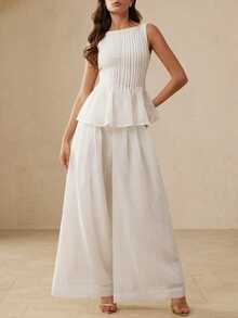 Aveloria Rosie Bộ đồ 2 mảnh phong cách thường ngày, đa năng, thích hợp đi làm, nghỉ dưỡng, thoải mái. Áo không tay cổ tròn kẻ sọc tinh tế, vạt xòe nhẹ, phối cùng quần ống rộng xếp ly. - trắng - Xem 1