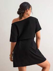 Freevana 波西米亚风黑色露肩连衣裙，宽松短袖腰部褶裥裙摆，优雅小众设计，显瘦休闲/约会连衣裙 - 黑色 - 查看 2