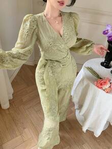 DAZY 秋季碎花紋理刺繡不對稱鈕扣綁腰開襟襯衫上衣 泡泡袖 V 領 情人節 婚禮 早午餐 度假 - 芥末黃 - 查看 7