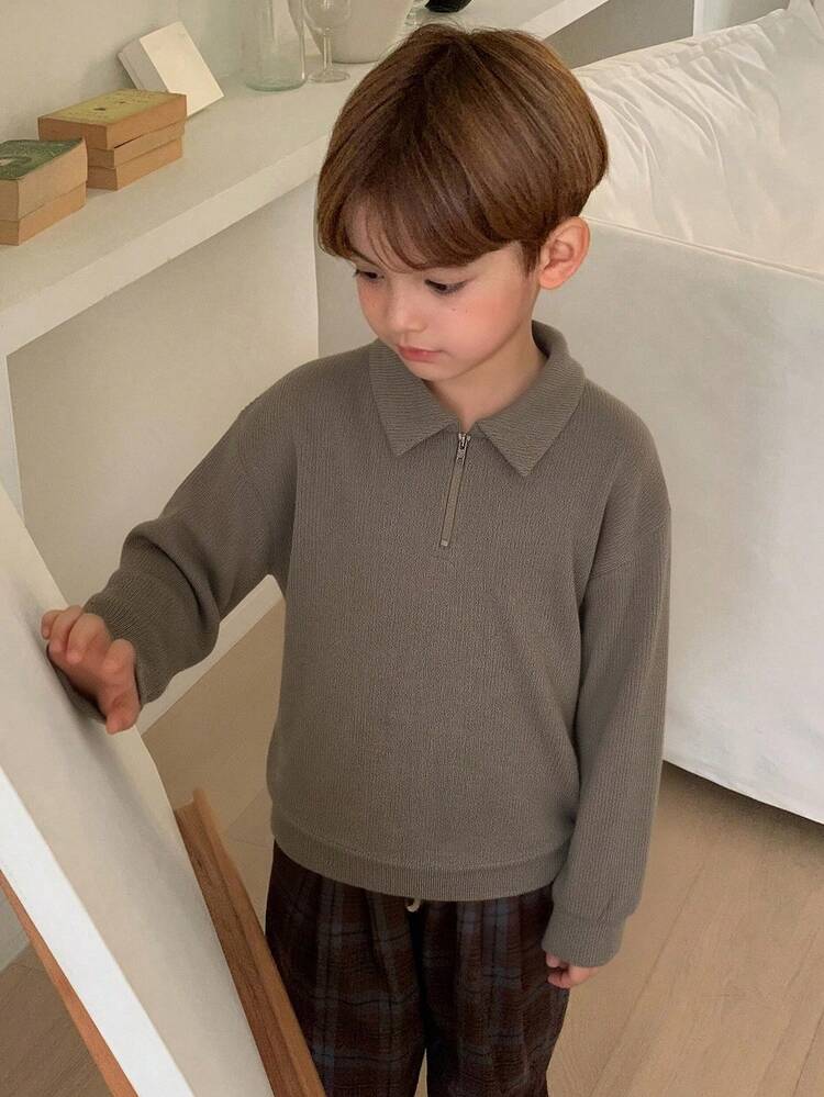 Young Boy Solid Color Zip Collar Drop Shoulder Long Sleeve Casual T-Shirt