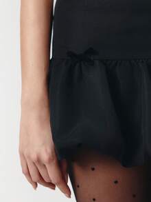 OverBlushhh Rok Mini Wanita Model Balon Pinggang Rendah Hitam dengan Detail Pita Gaya Y2K, Rok Mini Pinggang Rendah dengan Hem Bergelombang untuk Pesta Musim Panas dan Festival Musim Semi. - Hitam - View 7