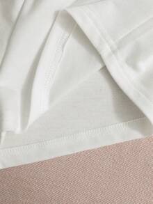 Sparklyn Este es un short de punto blanco de una sola pieza, casual y de estilo vacacional para adolescentes. La cintura acanalada es cómoda y transpirable, y la cintura con cordón ajustable permite ajustar el tamaño de la cintura. El delicado estampado en el panel frontal izquierdo agrega un toque único. Adecuado para uso diario, deportes, escuela, fiestas, vacaciones y otras ocasiones, es perfecto para primavera y verano. - Blanco - Ver 8